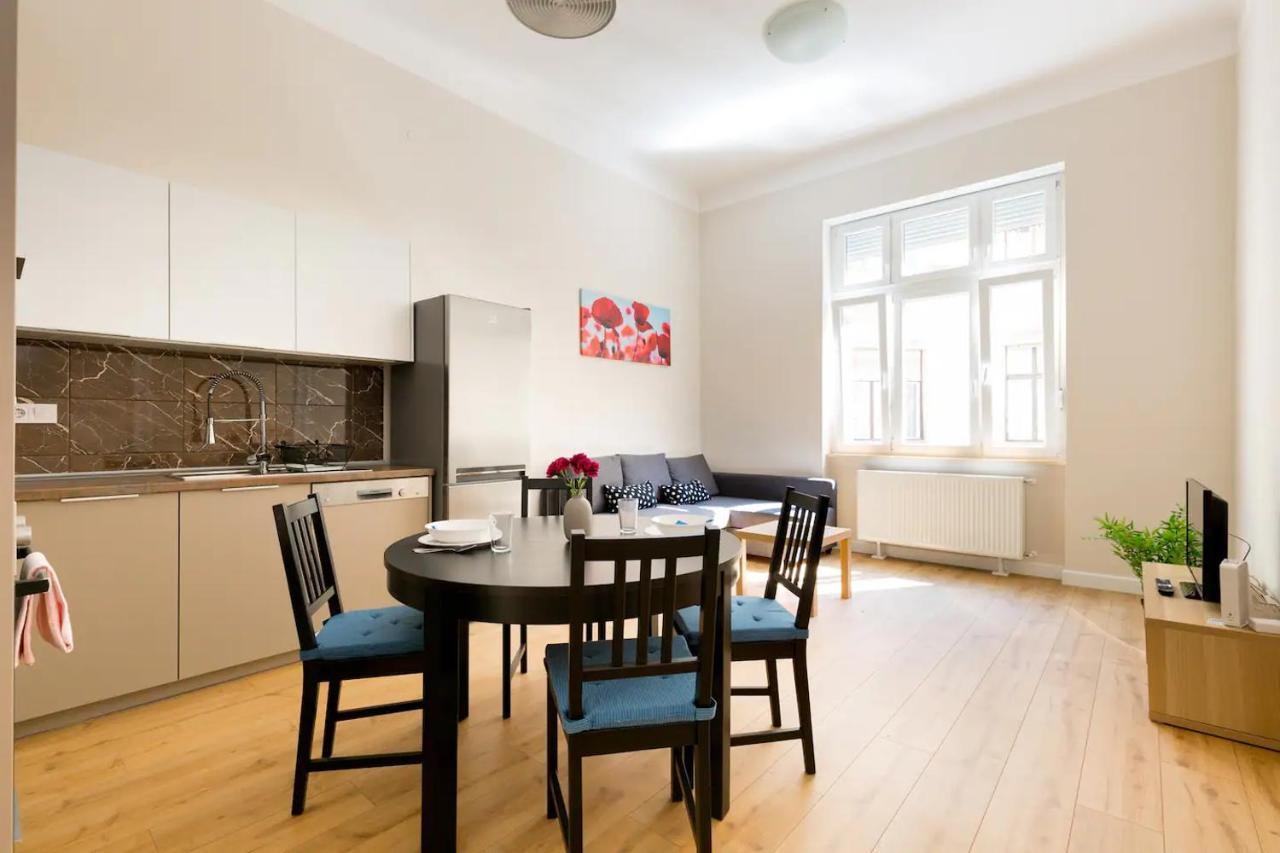 Kresz Geza 29 Westend Station 2 Bedrooms+Living Ac Budapeste Exterior foto