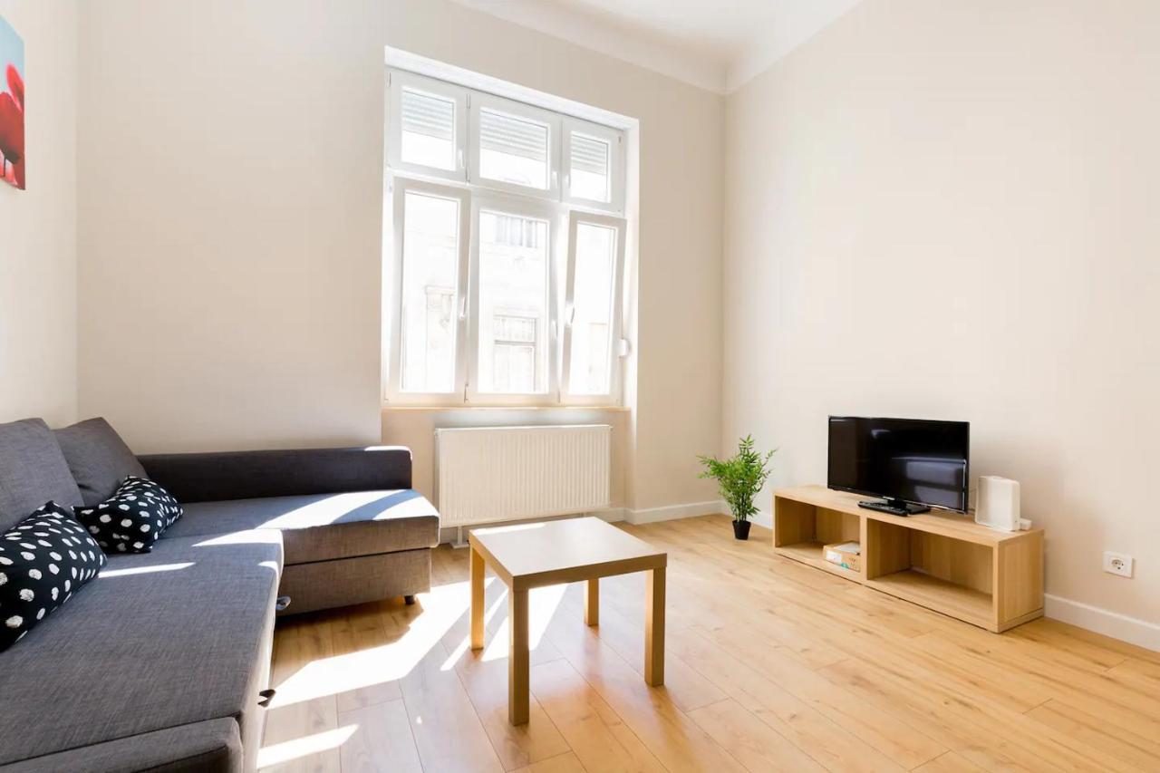 Kresz Geza 29 Westend Station 2 Bedrooms+Living Ac Budapeste Exterior foto