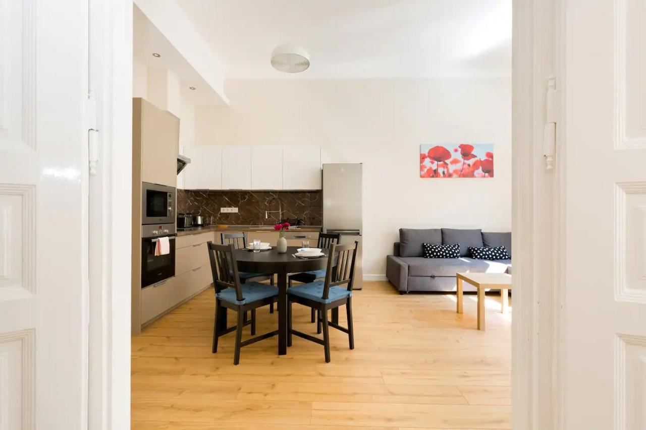 Kresz Geza 29 Westend Station 2 Bedrooms+Living Ac Budapeste Exterior foto